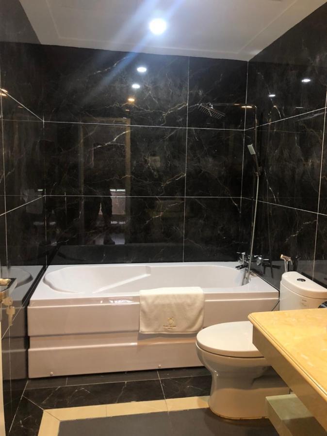 Rubyqueen Halong Hotel Ha Long Exterior photo